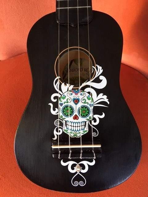 Skull ukulele deals